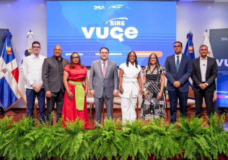 Ruben-Burdiez-Johnny-Leyva-Karina-Pacheco-Yayo-Sanz-Lovaton-Denny-Marquez-Raquel-Soriano-Elvyn-Jos-Gomez-y-Juan-Vicens-770x540