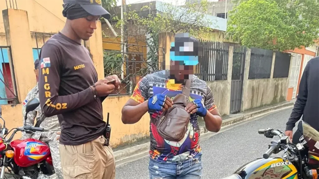 control-migratorio-detencion-y-deportacion-e9f963b4-focus-0-0-1200-675