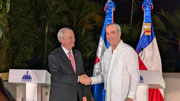 jose-antonio-kast-y-abinader-se-reunen-en-santiago-ebc914f8-focus-0.28-0.36-896-504